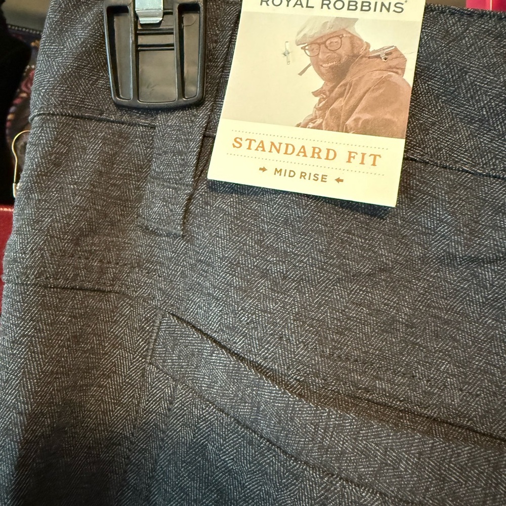Royal Robbins dress pants. Size 6R. NWT - Picture 5 of 6